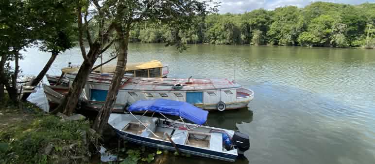 Barcos ao rio