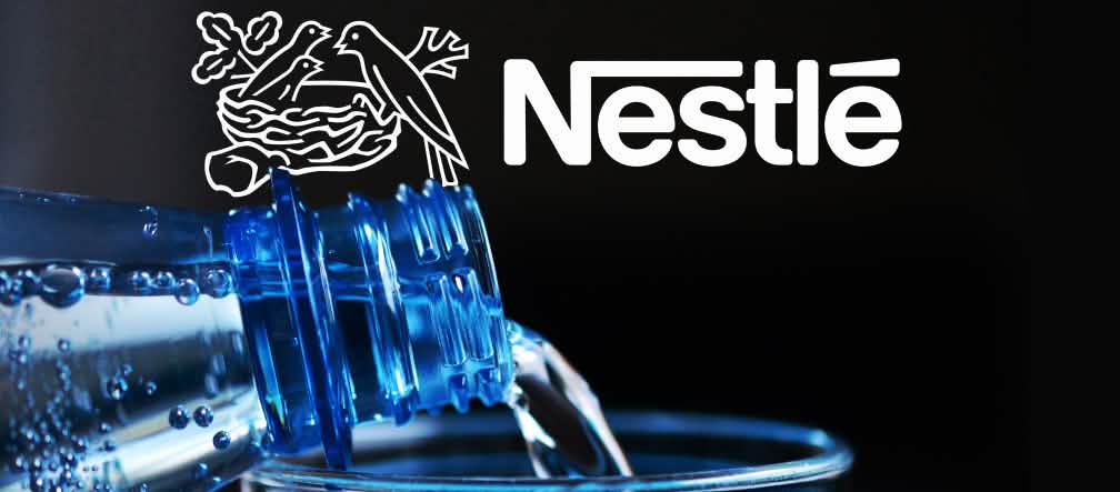 A Nestlé é um dos maiores conglomerados de água da Terra. Agua mineral e danos no lençol freático