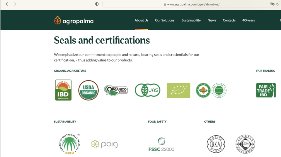 Screenshot do site da Agropalma com os logotipos dos diversos "selos" concedidos à empresa