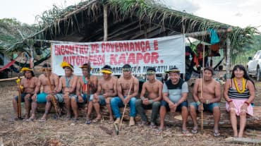 Kaapor fazendo reunião na floresta amazônica