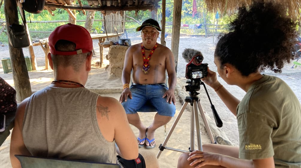 Jornalistas do The Intercept na entrevista em vídeo do líder indígena Itahu Ka'apor